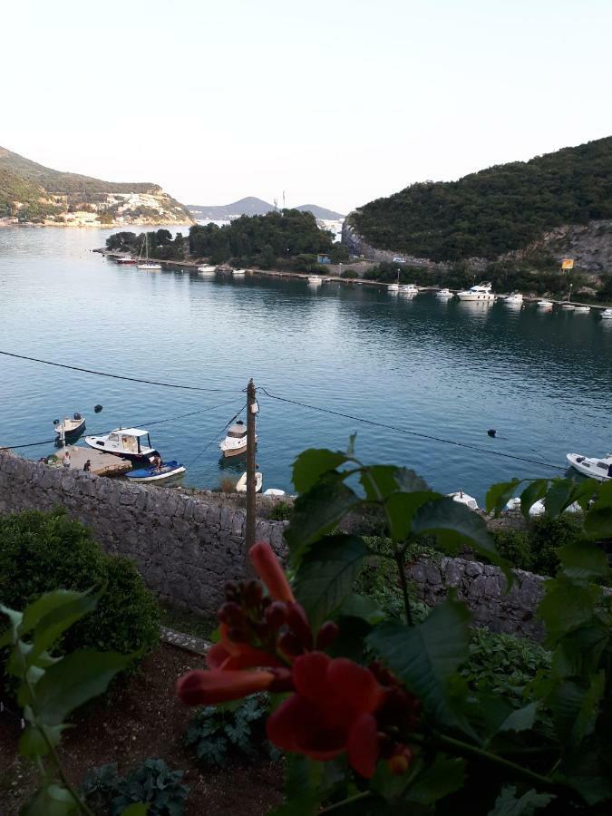 Vesna - Your Best Choice - 80 M From Beach Затон Екстериор снимка